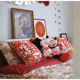 Dekorativer Roter Hochzeits-Kissenbezug – Luxuriöse Stickerei mit Glückssymbol