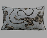 RoyalPanther Luxuriöser Jacquard-Kissenbezug – Panthera Beige Chenille-Design