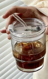 Bubblino Transparenter Glasbecher mit Strohhalm & Deckel