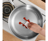 TitaLux – Pure Titanpfanne mit Fischschuppen-Hammerschlagmuster