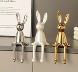 LuxeCeram Langohren-Kaninchen – Keramische Sitzfigur für Exklusive Wohnraumdekoration