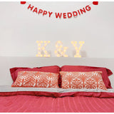 Dekorativer Roter Hochzeits-Kissenbezug – Luxuriöse Stickerei mit Glückssymbol