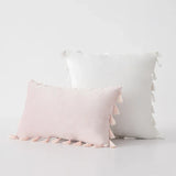 VelvetLux Quasten-Kissenhülle – Weich, Luxuriös & Stilvoll für Wohnzimmer und Schlafzimmer