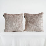 FluffyLux Luxuriöser Kunstfell-Kissenbezug – Edles Zierkissen für Zuhause und Sofa