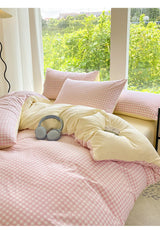 SoftLuxe Japanisches Bettwäsche-Set (3-teilig) – Extra weich & hautfreundlich mit gestreift-kariertem Design