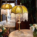 VelourÉclat Französische Retro-Tischlampe