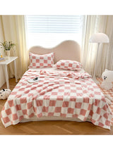 PandaPlush Flanell-Fleece-Schlafdecke – Ultrweiche und Komfortable Rosa-Weiße Decke