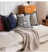 LuxeStripe Schwarz-Weiß Chenille Kissenbezug