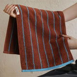 Luxuriös Gestreiftes Gekämmtes Baumwoll-Handtuch