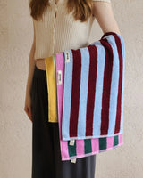 Luxuriös Gestreiftes Gekämmtes Baumwoll-Handtuch