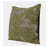 RoyalPanther Luxuriöser Jacquard-Kissenbezug – Panthera Beige Chenille-Design